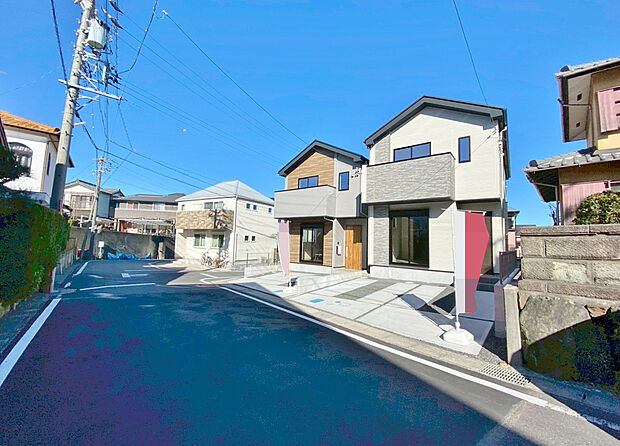 〇●前面道路●〇
平日のご案内も可能です！
アイデムホーム南店は緑区役所から徒歩2分！
水曜日も営業しております！　　　　　　