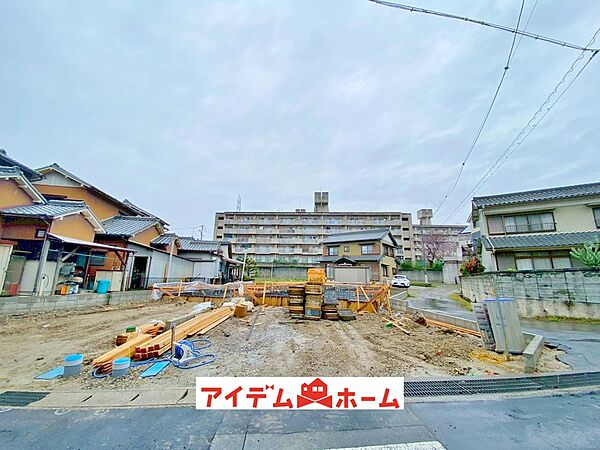〇●1号棟外観●〇　　
平日のご案内も可能です！　
アイデムホーム南店は緑区役所から徒歩2分！
水曜日も営業しております！　　　　　　
