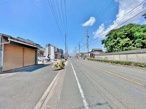 【前面道路】〇●前面道路(撮影2025年9月)●〇
堂々完成!即入居可!
アイデムホーム南店は緑区役所から徒歩2分!
水曜日も営業しております!