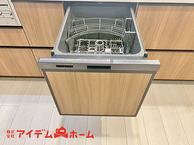 【並列駐車2台可】通常の手洗いでは落とせない汚れを高温のお湯や高圧水流を使用し、効果的に落とすことができます。