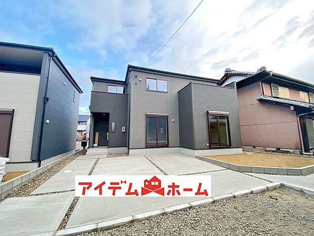 現地(2025年10月)撮影
休日、平日問わずお気軽にお問合せくださいませ。