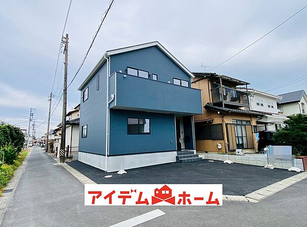現地（2025年11月）撮影
休日、平日問わずお気軽にお問合せくださいませ。