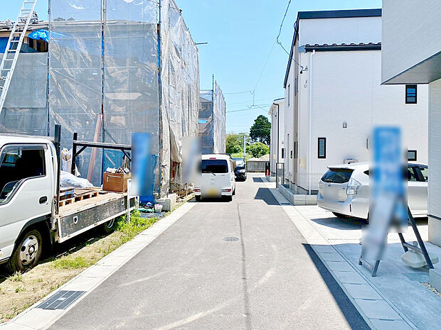 【前面道路】休日、平日問わずお気軽にお問合せください。年末年始以外毎日営業中♪