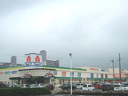 ヨシヅヤ 新稲沢店 690m