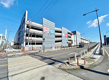 アピタパワー岩倉店 780ｍ