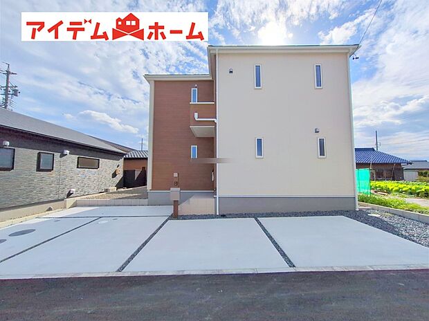 【外観写真】堂々完成、内覧可能です！休日、平日問わずお気軽にお問合せください。年末年始以外毎日営業中♪