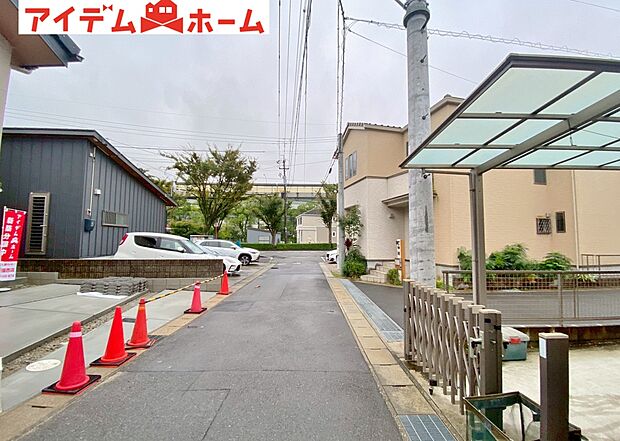 【前面道路】休日、平日問わずお気軽にお問合せください。年末年始以外毎日営業中♪