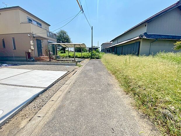【前面道路】休日、平日問わずお気軽にお問合せくださいませ。
