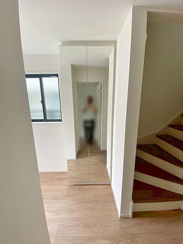 【玄関】平日・土日問わずご案内致します！お気軽にお問合わせ下さい♪