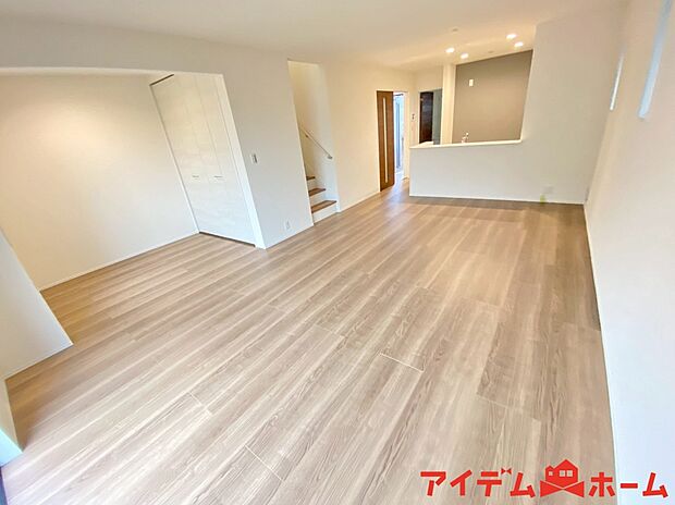 【リビング】家具はイメージです。平日・土日問わずご案内致します!お気軽にお問合わせ下さい♪