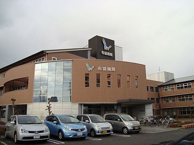 布袋病院(約220m)