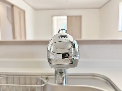 1号棟　浄水器内蔵型水栓