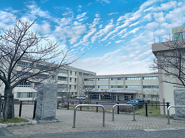 新潟市立藤見中学校