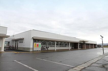 横手市役所平鹿地域局 約1460～1480m(徒歩19分)