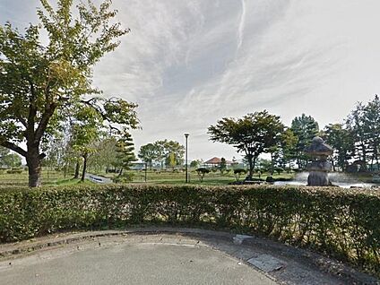 浅舞公園 約1520～1560m(徒歩19～20分)