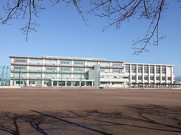 第四中学校（約1,680m）