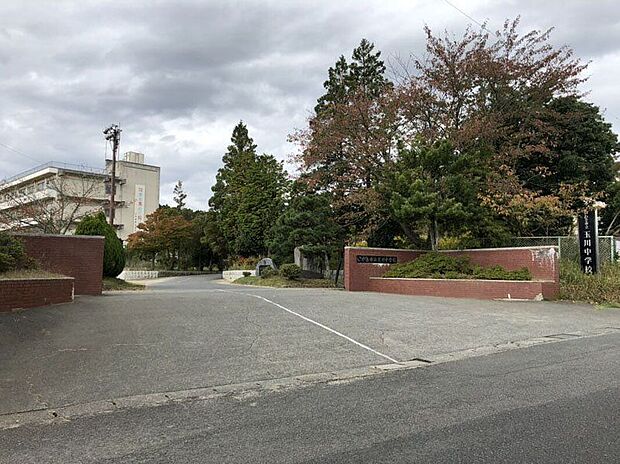 いわき市立玉川中学校(約1,650m)