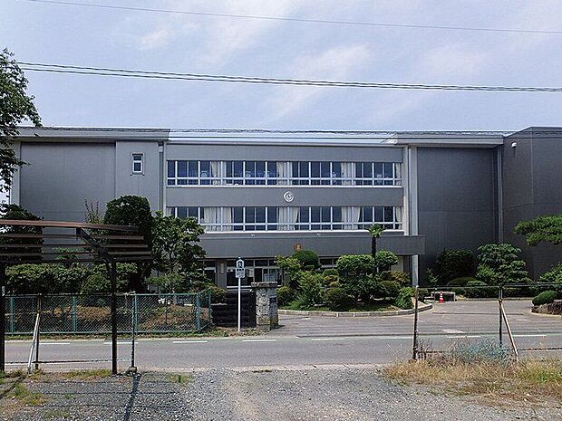 原町第一中学校（約730m）