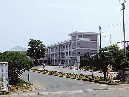 原町第三小学校 220m