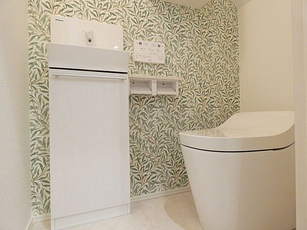 【【5号地】トイレ】アクセントクロスを施しました。（2025年8月撮影）