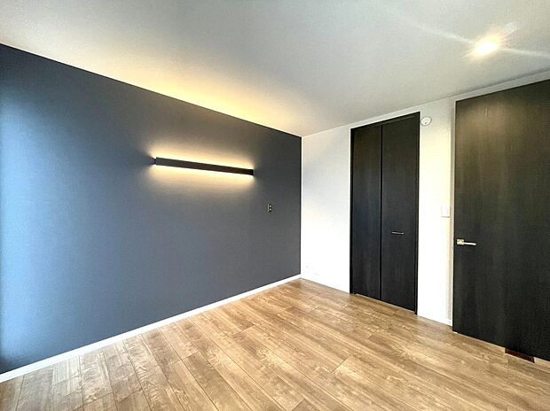 【☆リビング以外の居室(1号地)】プライベートな時間をゆったり過ごせる落ち着いた居室、
採光・通風に優れ、快適にお過ごしいただけます。