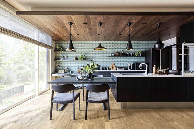 【参考インテリア】
カフェのような印象のキッチン＆ダイニング※お客様のご希望に合わせてインテリアコーディネーターがご提案します