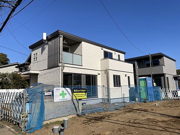 No.1／鉄骨系ユニット工法2階建（26年1月撮影）　
設備：太陽光発電6.36kW、蓄電池13.2kWh