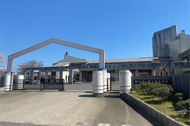 菅谷東小学校（約1,530m）