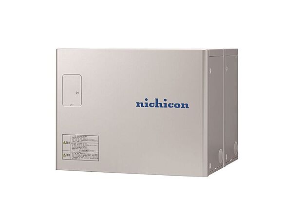 【蓄電池】停電時でも生活に最低限 必要な電力を確保。
※停電時には蓄電池の残量が無いと復旧しません。停電時に自動ですべてのコンセント・照明・設備に電気が供給されます。同時に使用できる電力には限りがあります。
※蓄電池容量はカタログ値であり、実際に使える容量とは異なります。