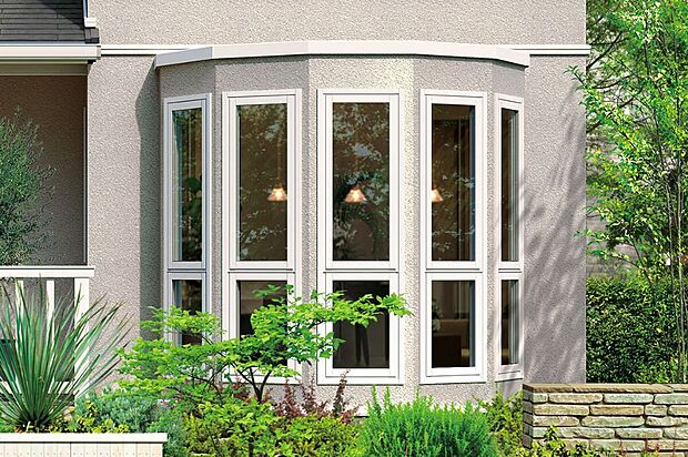 【ボウウインドウ】外部へむかって美しい弧を描く印象的な窓。※画像は参考イメージ