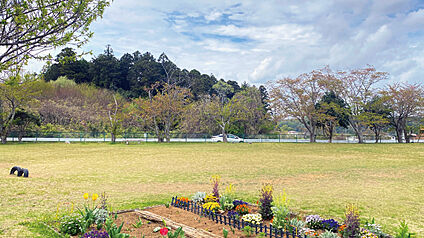 前田団地公園 約1090m～1120m(徒歩14分)