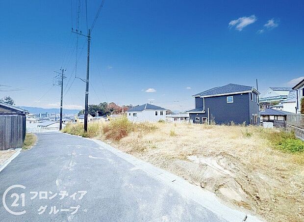 現地写真更新！現地の説明はもちろん、モデルハウスご見学も可能！同社施工物件をご見学していただきますので、実際に使用される設備やお家の雰囲気などをご確認ください