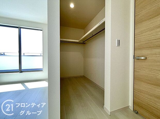 【収納】充実した収納スペースなので、お子様が大きくなって、荷物が増えてもたっぷり収納しておけますね