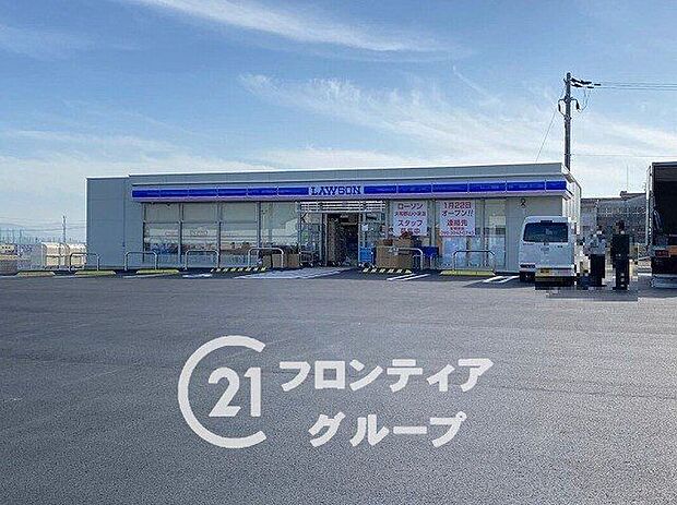 ローソン大和郡山小泉店(約720m)