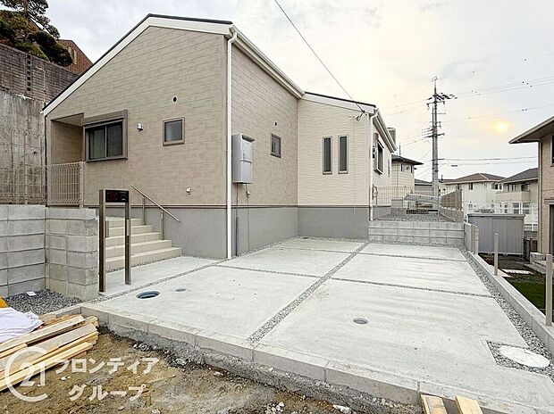 【外観】【4号棟】現地外観写真\当社は年中無休でご案内可能/水曜日や祝日、年末年始も休まず営業!お仕事の予定を無理に変えなくともご案内、ご相談が可能です!お気軽にお問い合わせください♪