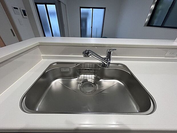 【その他設備】ワイドシンクなので家族が増えても洗い物楽々です