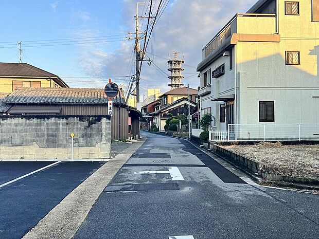 【前面道路含む外観】【現地前道】センチュリーグループにて全国規模の表彰経験多数あり！当社が自信をもってお客様にピッタリの物件をご提案いたします【不動産のプロにお任せください！】