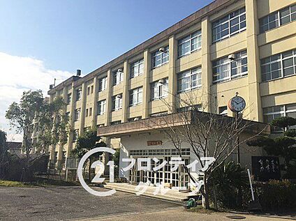 奈良市立都南中学校 1860m
