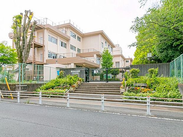 八王子市立陵南中学校(約400m)