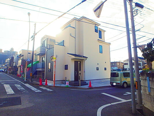 アーキテクト社施工の４ＬＤＫ新築住宅