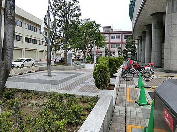 風の広場公園（約927m）