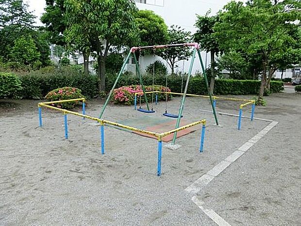 陵山公園（約394m）