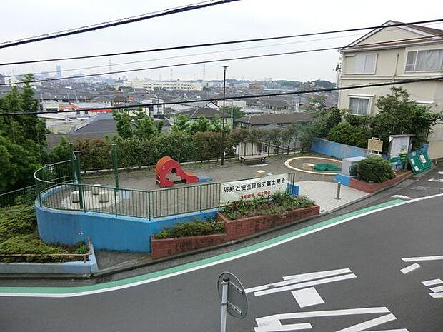 新吉田第三公園(約500m)