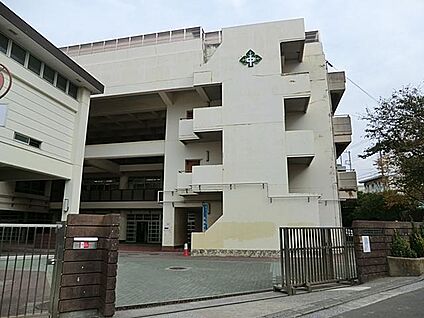 横浜市立森中学校 700m(9分)