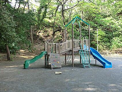 篠原町会下谷公園 550m