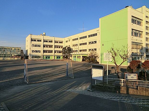 横浜市立東汲沢小学校(約800m)