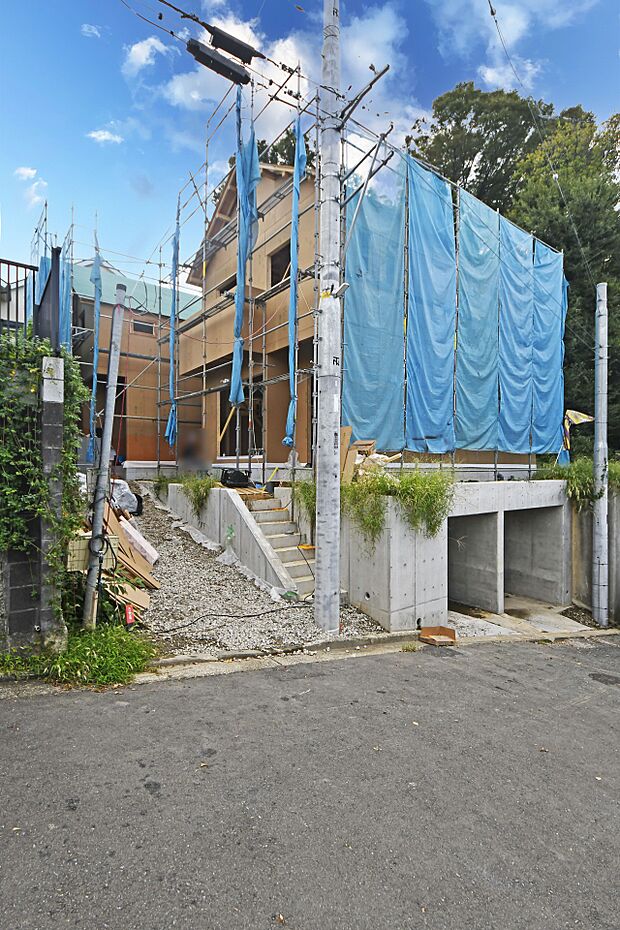 ここから始まる「日常」はご家族にとって大切で貴重な時間。少しでも豊かに、少しでも快適に。そんな想いから生まれた本邸宅は、これから先のお住まいをきっと支えてくれるはずです。