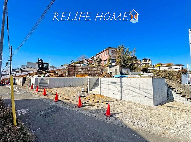 土地の陽当りや通風・近隣・周辺環境や街並みなど、資料には掲載していない情報が現地にはたくさんあります。 是非現地をご確認ください♪