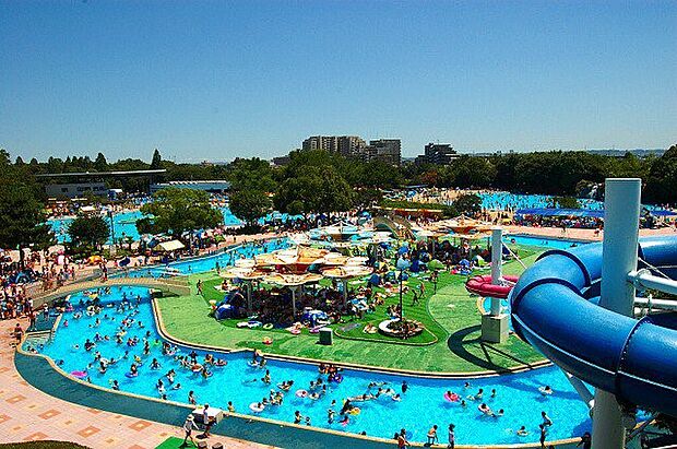 菊名池公園（約645m・徒歩9分）