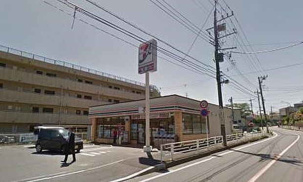 セブンイレブン横浜菅田町店（約470m・徒歩6分）
